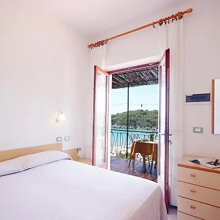 Alma Hotell