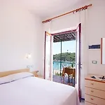 Alma Hotel