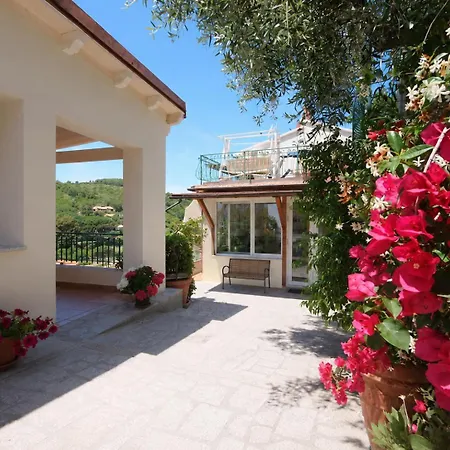 Hotel Alma 3*