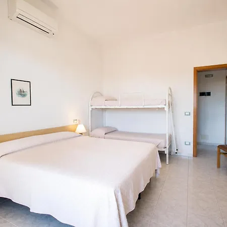 Alma Hotel 3*